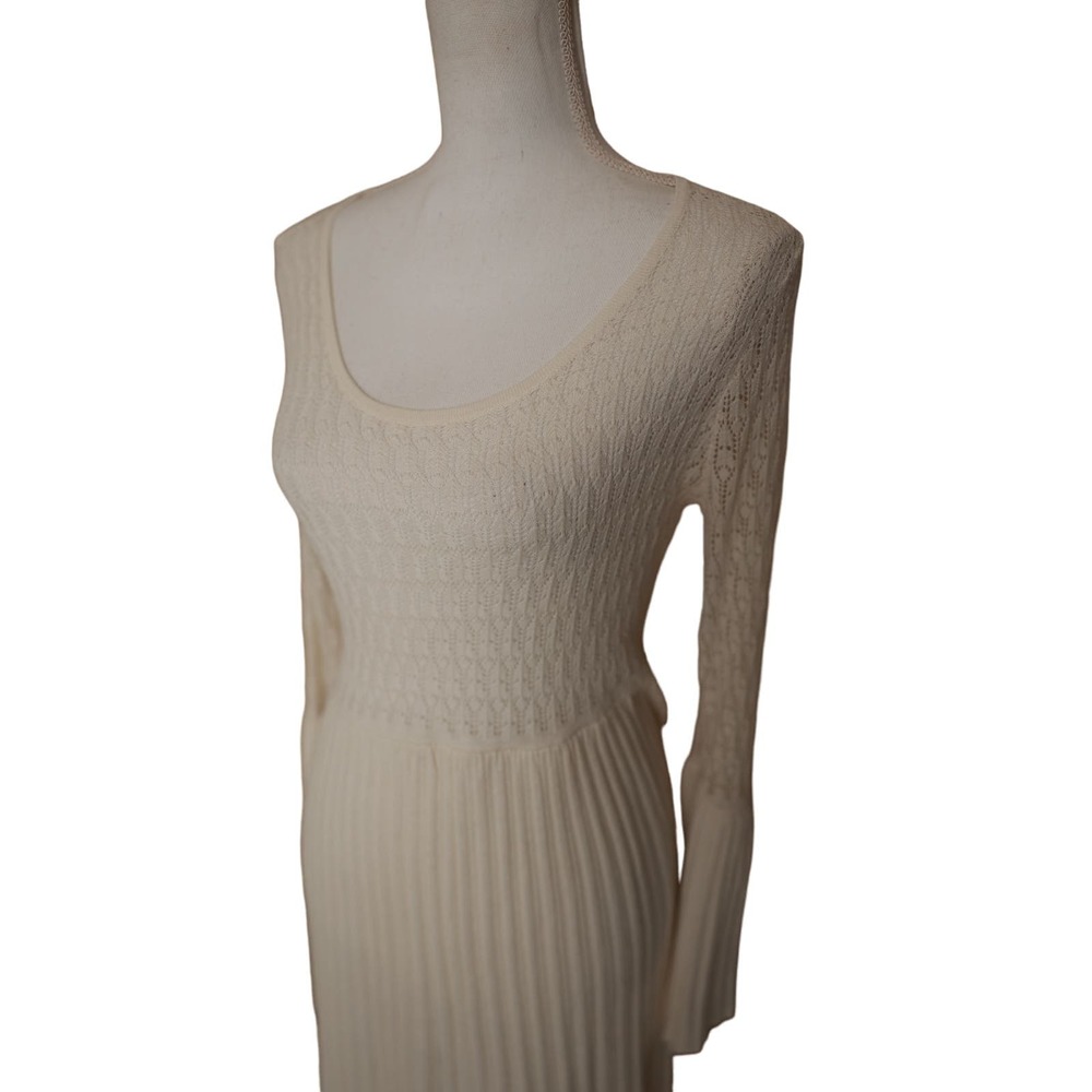 Sundance Josalyn Ivory Crochet Bell Sleeve Sweater Dress size M - Picture 10 of 10